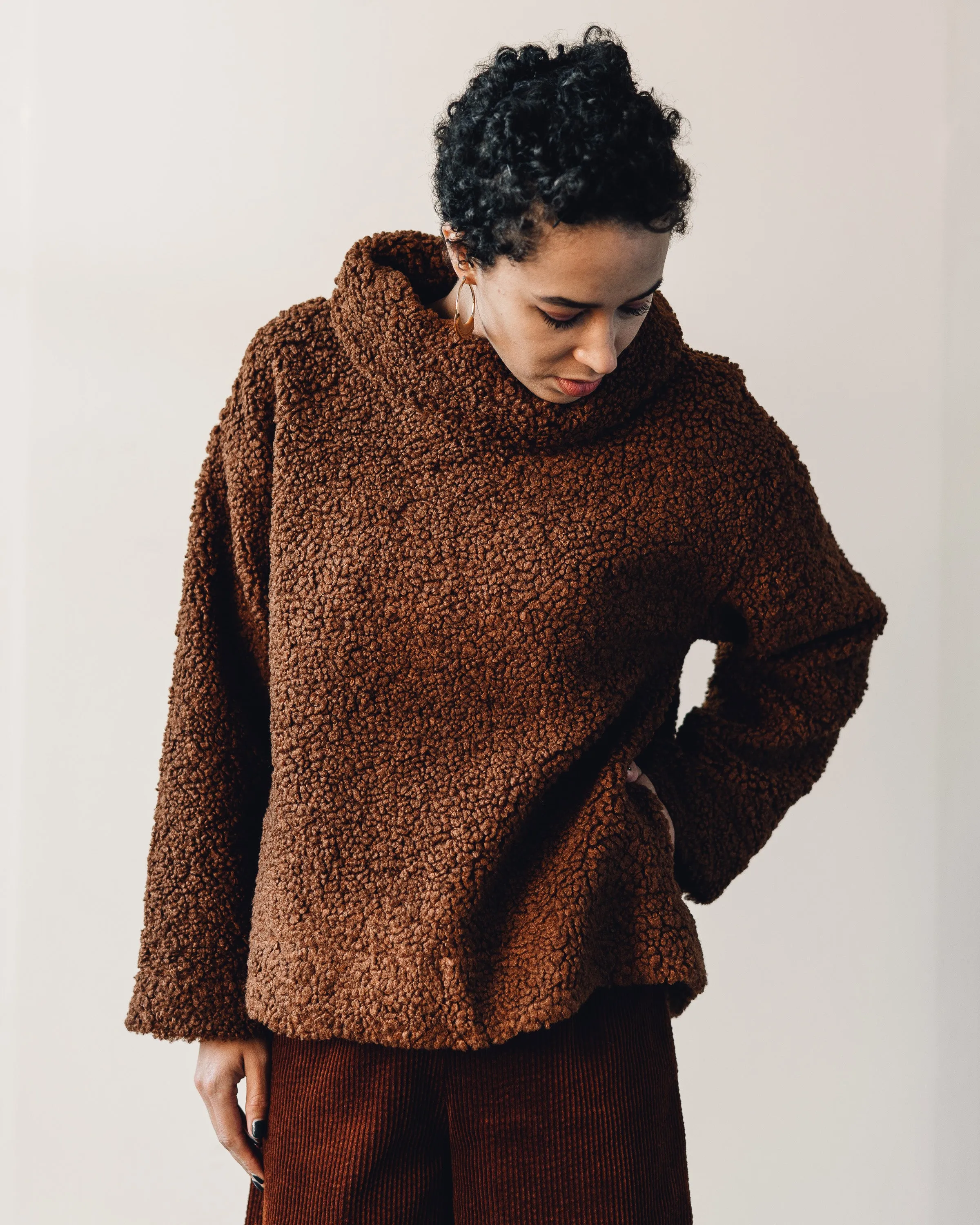 7115 Curly Turtleneck, Rust