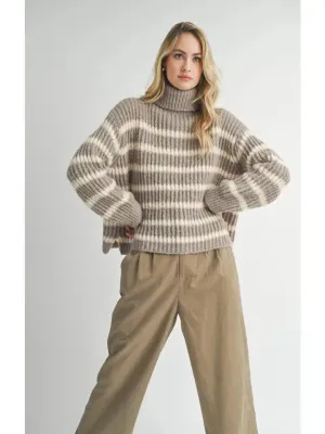 AKI TURTLENECK STRIPE SWEATER