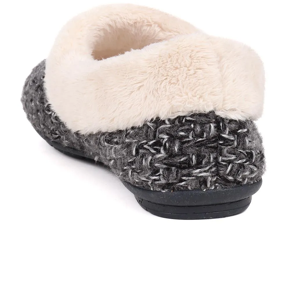 Faux Fur Lined Slippers - CARIANA / 324 749