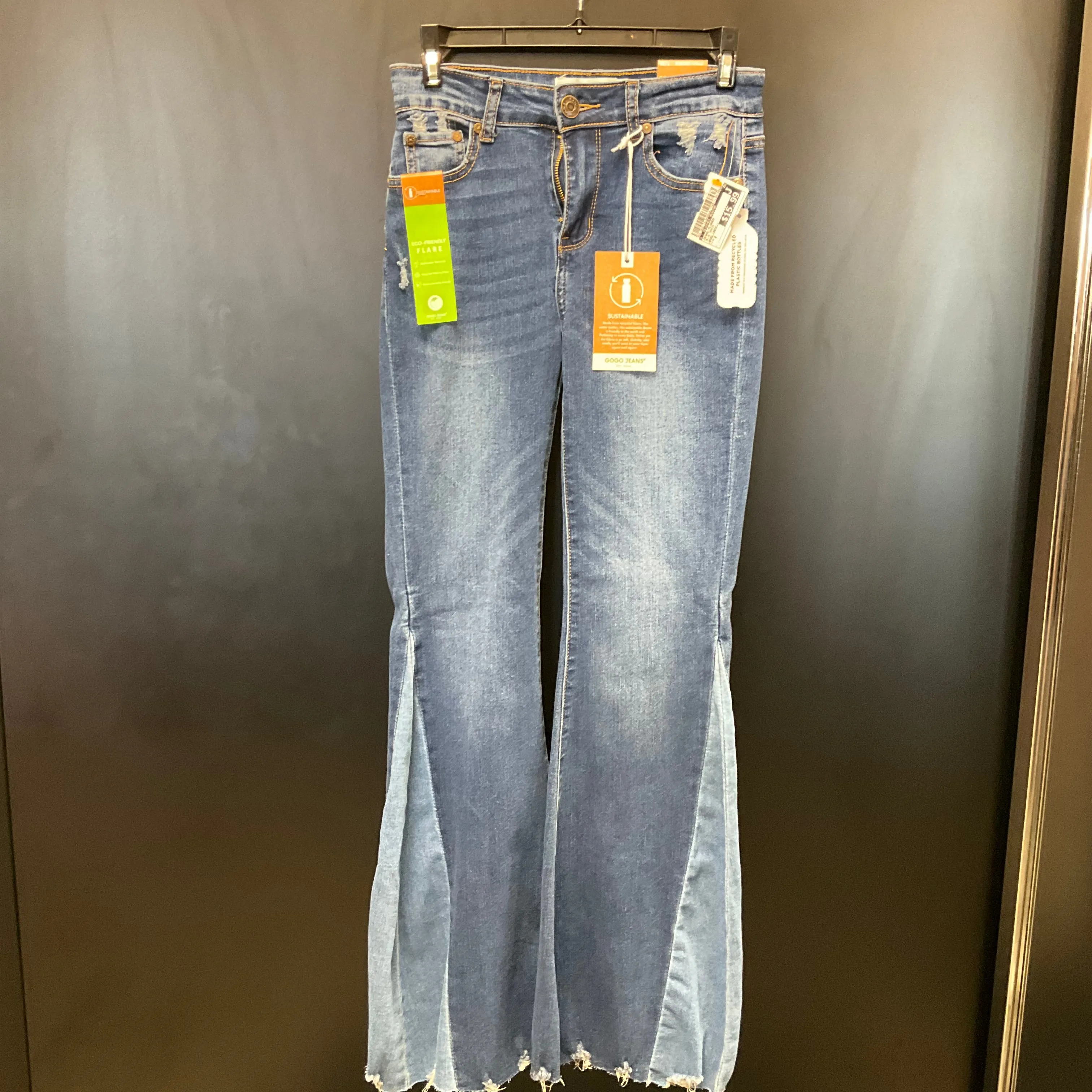 Jeans Flared By Clothes Mentor In Blue Denim, Size: 2