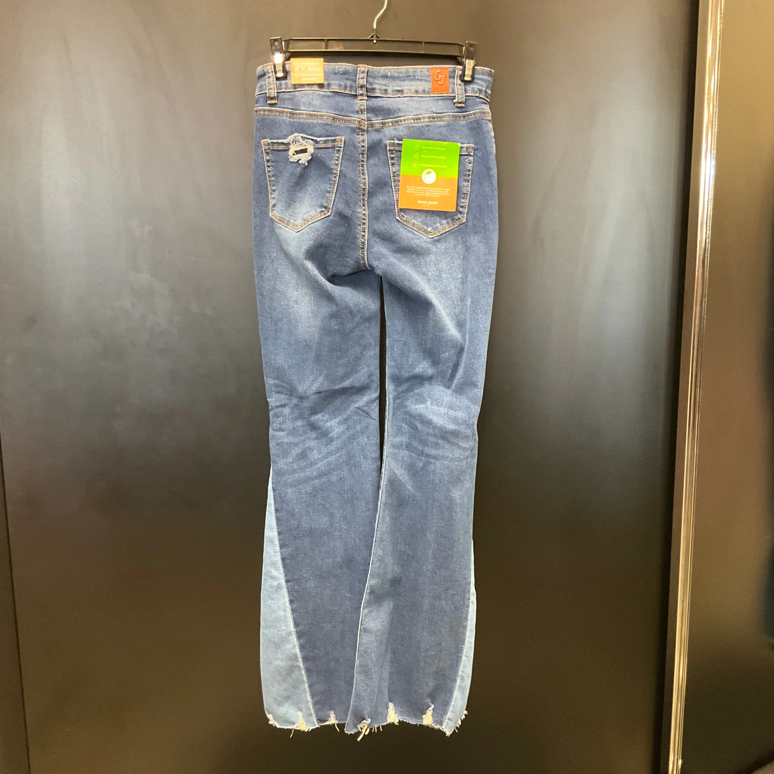 Jeans Flared By Clothes Mentor In Blue Denim, Size: 2