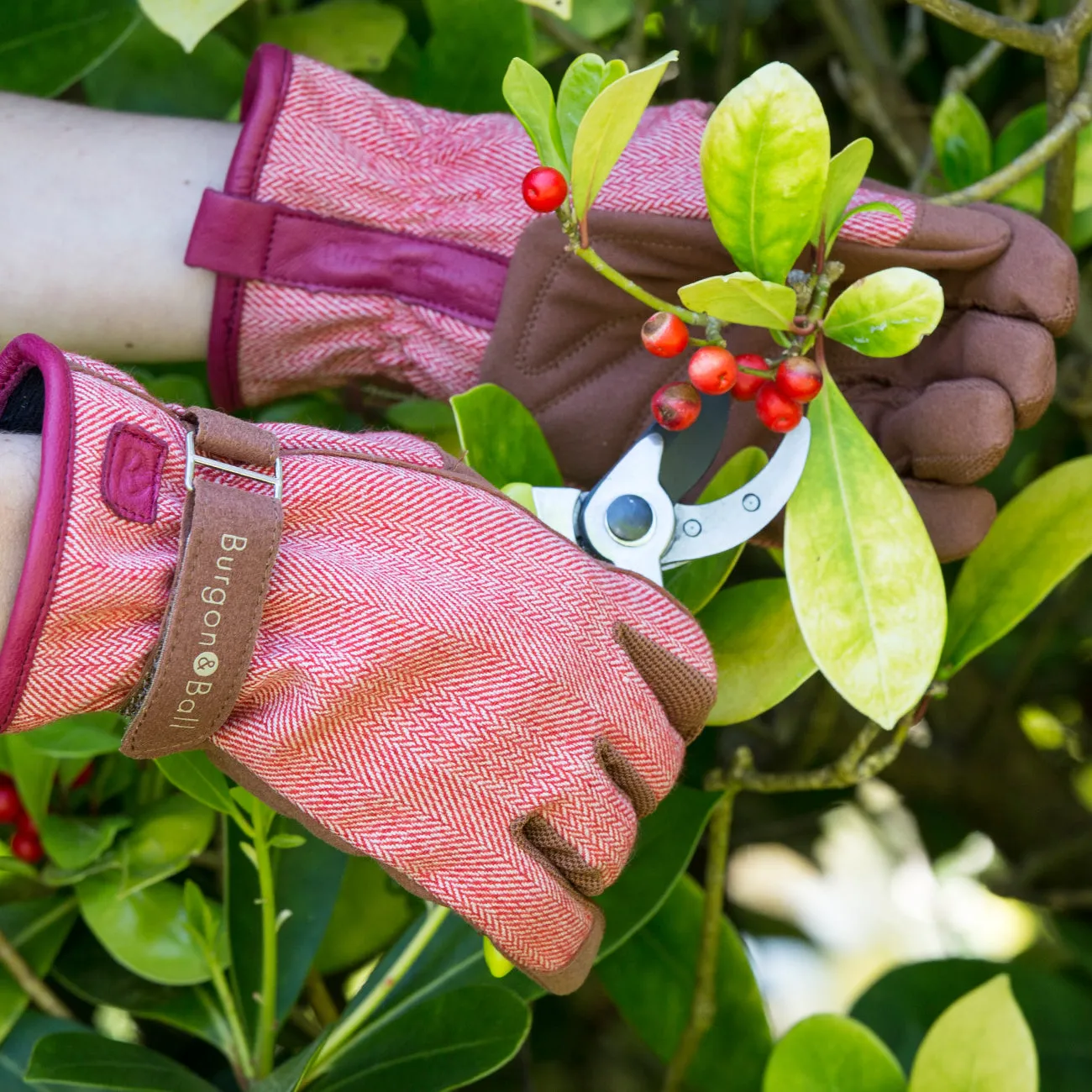 Love The Glove - Red Tweed - M/L