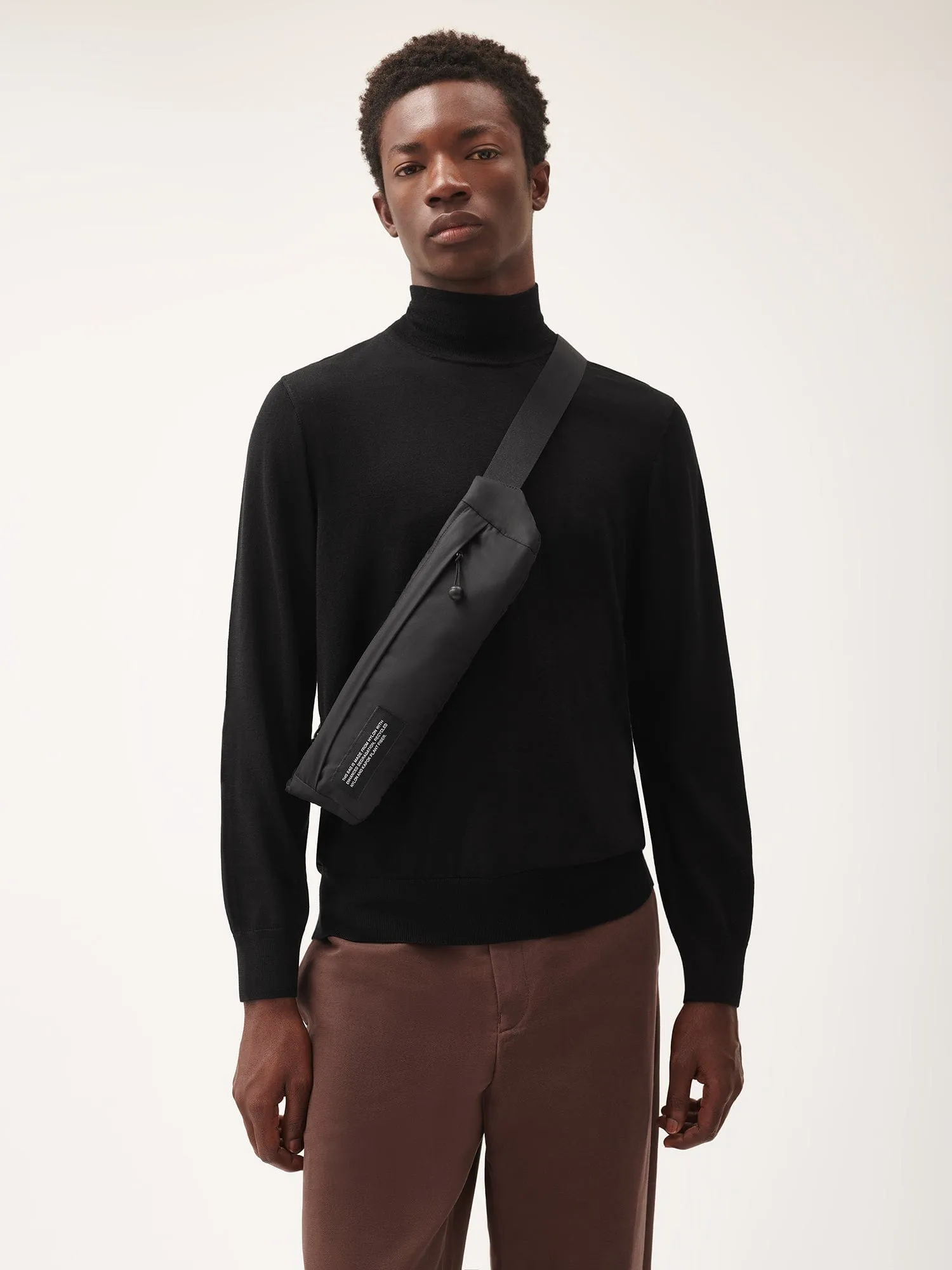 Men's Regenerative Merino Wool Turtleneck Sweater—black