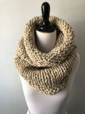 Neckwarmer in Oatmeal