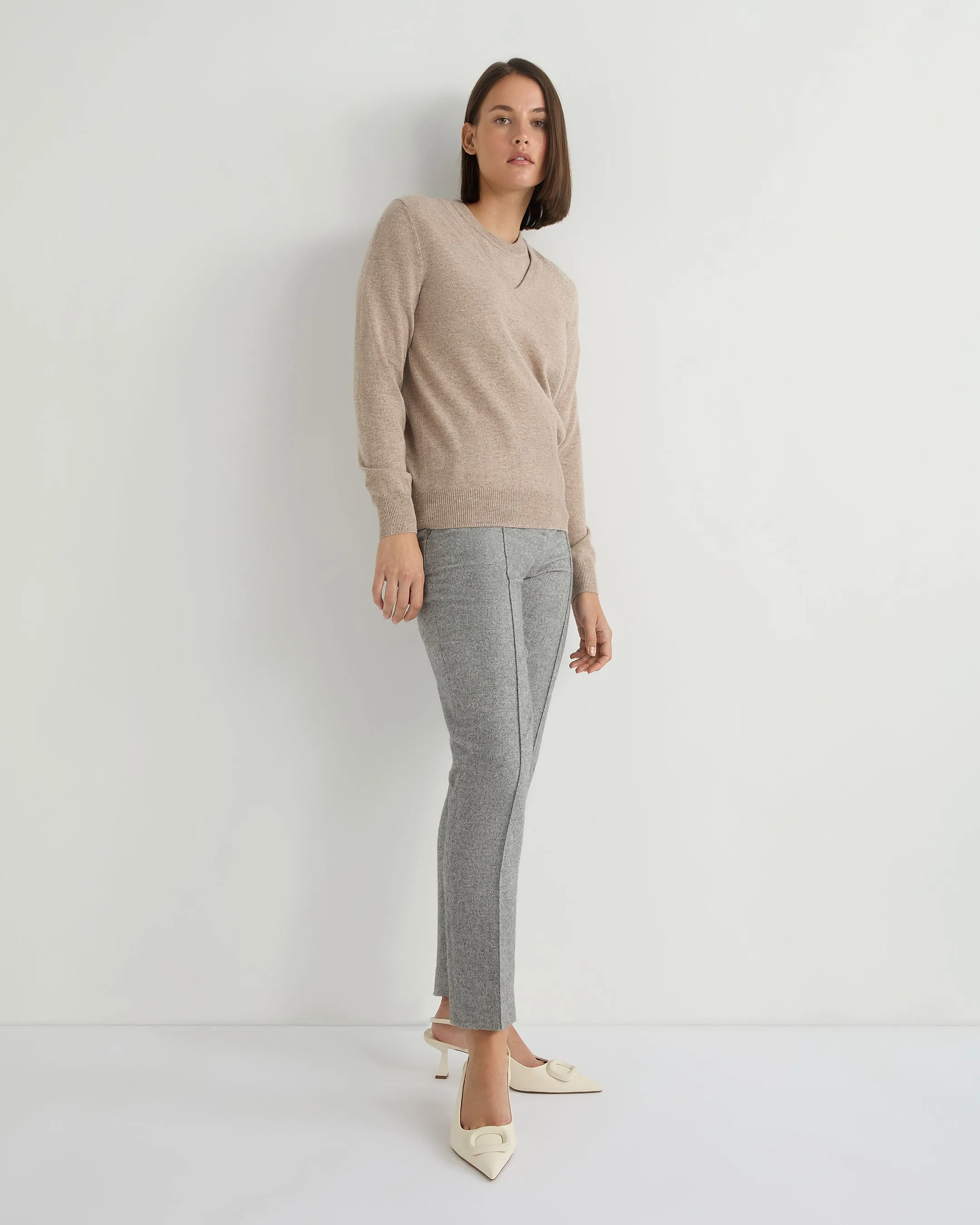 Women's Phoebe V Neck Cashmere Jumper Oatmeal Brown